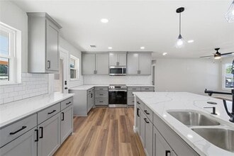 205 Lacewell St in Jacksboro, TX - Building Photo - Building Photo