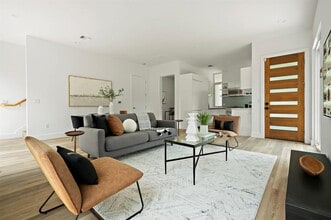 5507 Manor Rd in Austin, TX - Building Photo - Building Photo