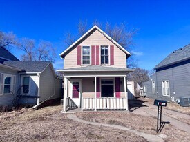 726 W Military Ave in Fremont, NE - Building Photo