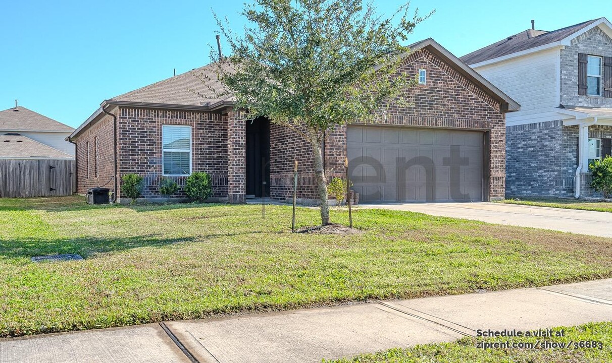 2510 Pearl Ct in Texas City, TX - Building Photo