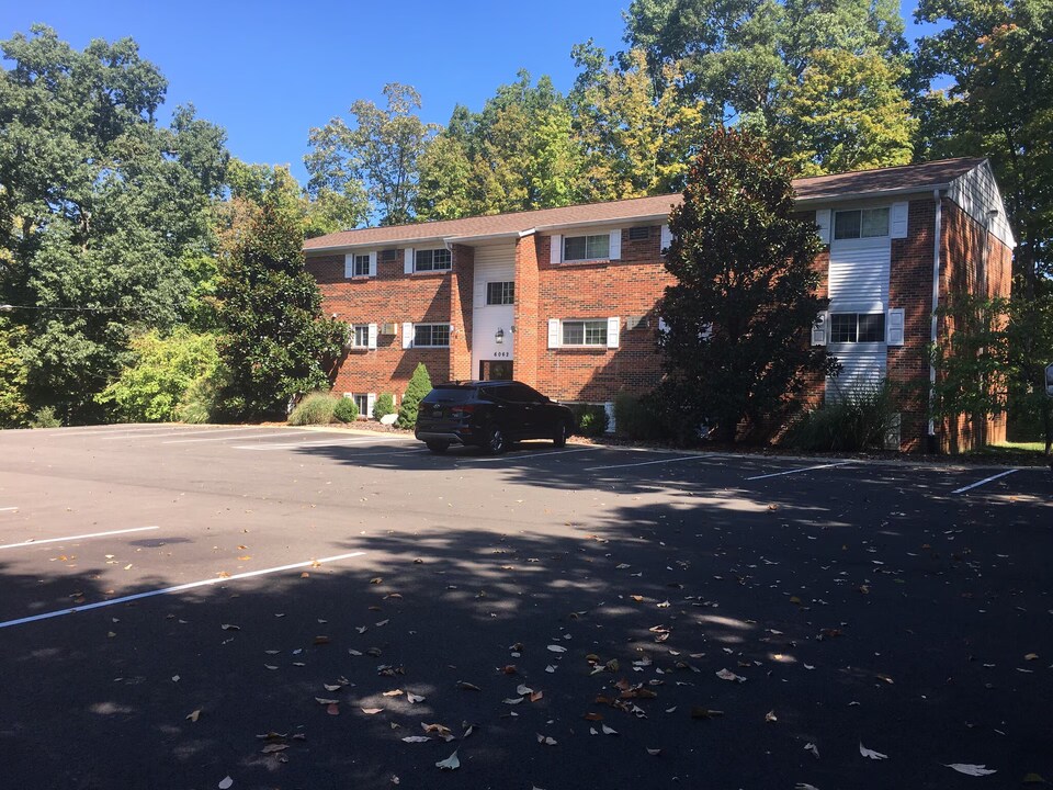 6065 Donna-Jay Dr in Loveland, OH - Foto de edificio