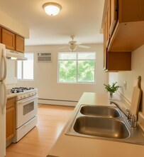 2710 Rosalyn Ct in Minneapolis, MN - Building Photo - Building Photo