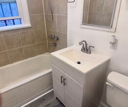 2615 Somerset Dr, Unit Bungalow in Los Angeles, CA - Building Photo - Building Photo