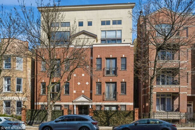 property at 844 W Diversey Pky