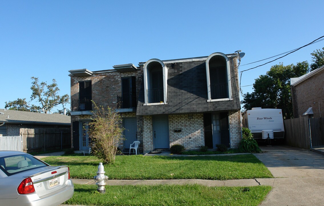 3707 Bunkerhill Dr in Metairie, LA - Building Photo