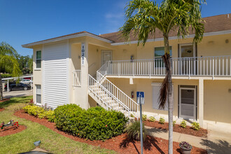 Eagle Pointe in Bonita Springs, FL - Building Photo - Building Photo