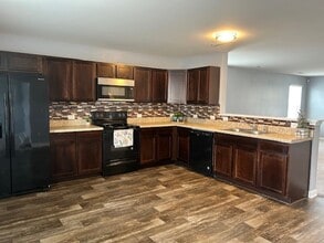 823 Georgia Oak Ln in Landis, NC - Building Photo - Building Photo