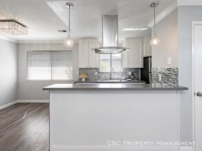 217 Watson Dr-Unit -#4 in Campbell, CA - Building Photo - Building Photo