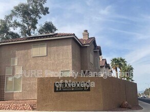 266 Bluefield Ln in Henderson, NV - Building Photo - Building Photo