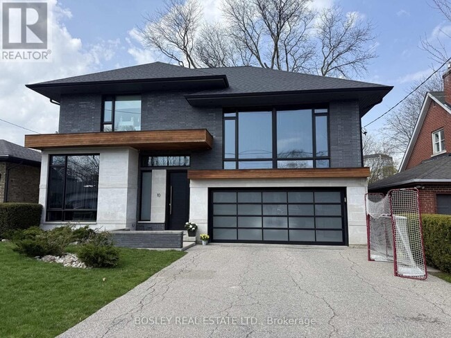 property at 10 Graystone Gardens