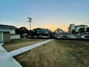 1136 1/2 N Madison Ave, Unit 1136.5 in Los Angeles, CA - Building Photo - Building Photo