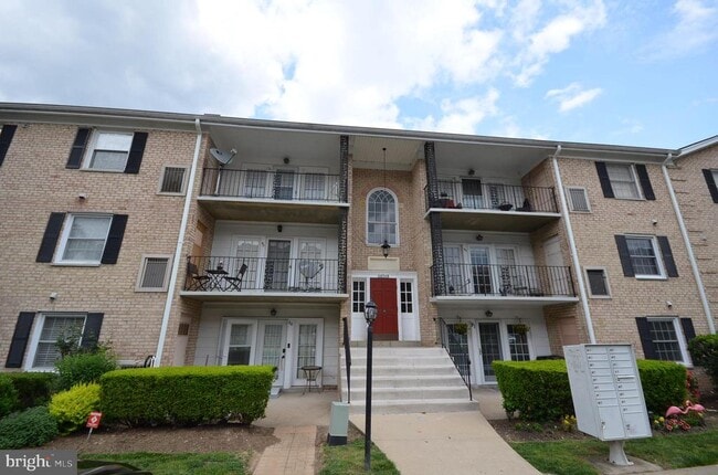 property at 12713 Gordon Blvd