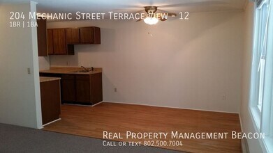 204 Mechanic St in Lebanon, NH - Building Photo - Building Photo