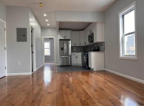 69-21 49th Ave in Queens, NY - Building Photo - Building Photo