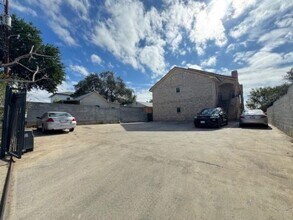 603 Lane St in Laredo, TX - Building Photo - Building Photo