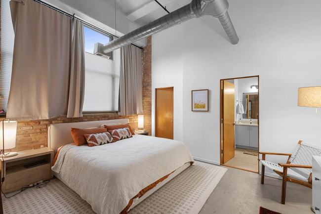 1000 W Washington Blvd, Unit 314 in Chicago, IL - Building Photo - Building Photo