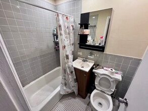 21 Symphony Rd, Unit 44 in Boston, MA - Building Photo - Building Photo