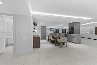 1800 S Ocean Blvd in Pompano Beach, FL - Building Photo - Building Photo