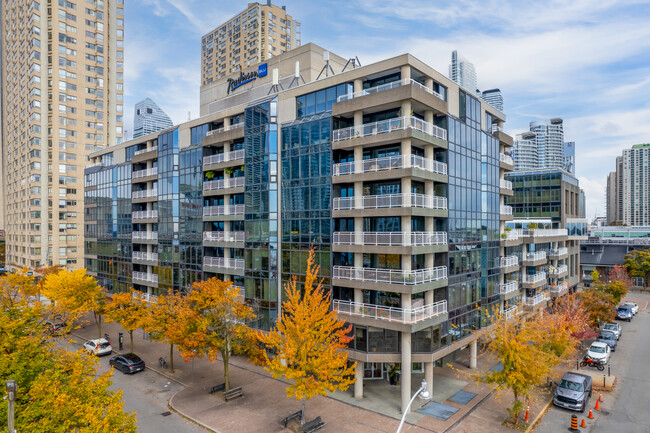 Admiralty Point in Toronto, ON - Building Photo - Building Photo