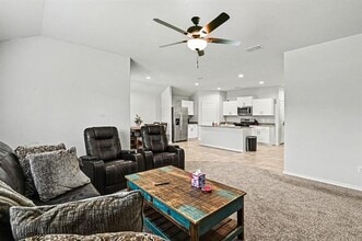 513 Bronze Cir W in Springtown, TX - Building Photo - Building Photo