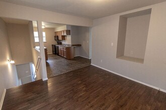 1011 W Ash St in Columbia, MO - Building Photo - Building Photo