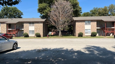 389 N Hollywood Ave in Blytheville, AR - Building Photo - Building Photo
