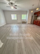 6916 Northside Dr in Chattanooga, TN - Building Photo - Building Photo