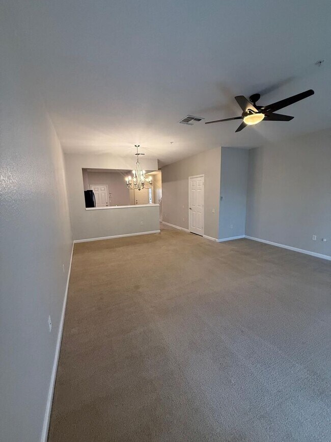 7054 Cadiz Blvd in Orlando, FL - Building Photo - Building Photo