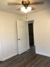 2514 W Hemlock Ct, Unit 2518 in Visalia, CA - Building Photo - Building Photo