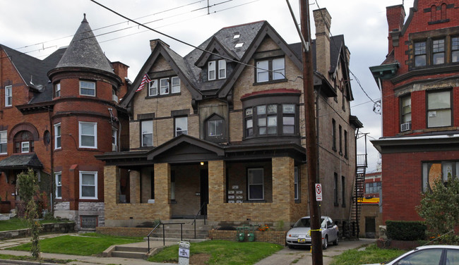 363 S Negley Ave in Pittsburgh, PA - Building Photo - Building Photo