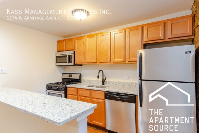 1132 W Armitage Ave, Unit 3A