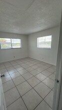 2245 Madison St in Hollywood, FL - Building Photo - Building Photo