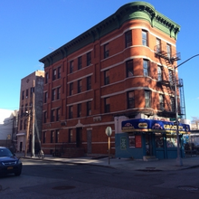 3865 9th St in Long Island City, NY - Building Photo - Building Photo