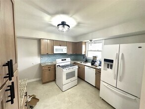 67 Strecker Rd in Ellisville, MO - Building Photo - Building Photo