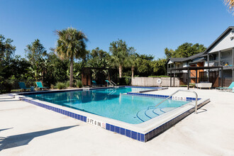 Beverly at Lakeside in Orlando, FL - Foto de edificio - Building Photo