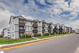 Northplace Apartment Homes in Salem, OR - Building Photo