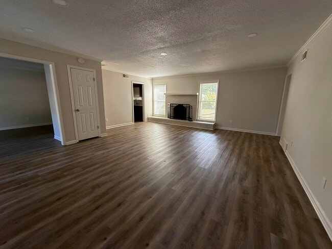 5701 Baird Dr in Memphis, TN - Building Photo - Building Photo