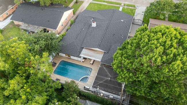 5754 Wigton Dr in Houston, TX - Building Photo - Building Photo