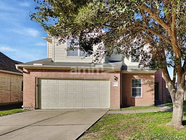 property at 9245 Clearwood Landing Blvd