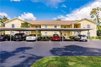 2750 Kings Lake Blvd in Naples, FL - Building Photo - Building Photo