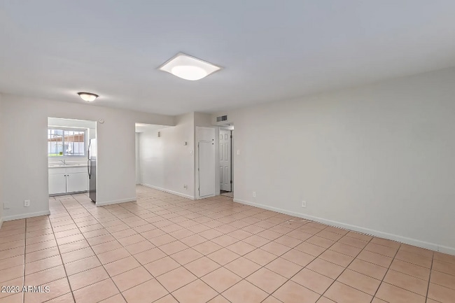 7128 W Pierson St in Phoenix, AZ - Foto de edificio - Building Photo