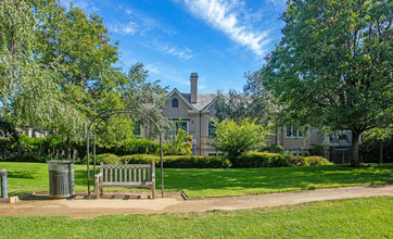 Parc Regent in Los Altos, CA - Building Photo - Building Photo