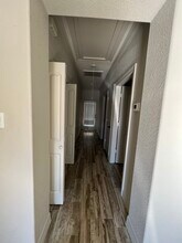 2407 Appian Way in Roman Forest, TX - Building Photo - Building Photo