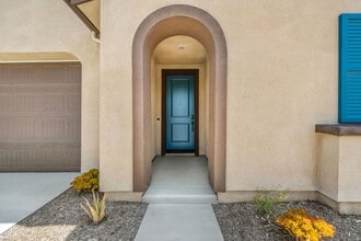 18191 Crow Cir in Chino Hills, CA - Building Photo - Building Photo