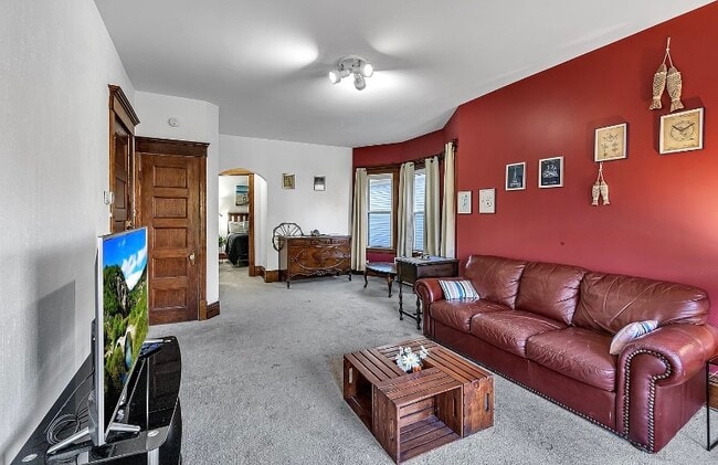 417 W Delavan Ave, Unit 417 W Delavan in Buffalo, NY - Building Photo - Building Photo