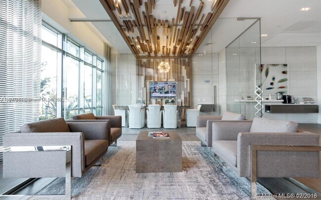 17301 Biscayne Blvd, Unit 1407 in Aventura, FL - Building Photo - Building Photo