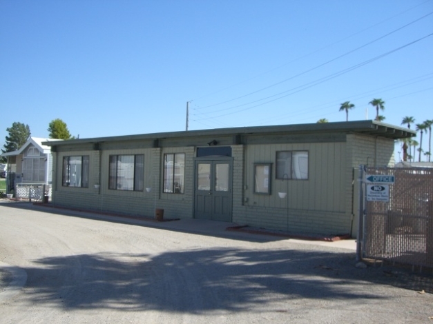 Garden Oasis RV Park in Yuma, AZ - Building Photo - Building Photo