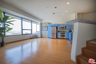 1100 Wilshire Blvd in Los Angeles, CA - Building Photo - Building Photo