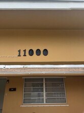 11000 SW 176th St in Miami, FL - Building Photo - Building Photo