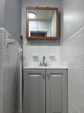 330 Broadway, Unit 3 in Bayonne, NJ - Foto de edificio - Building Photo